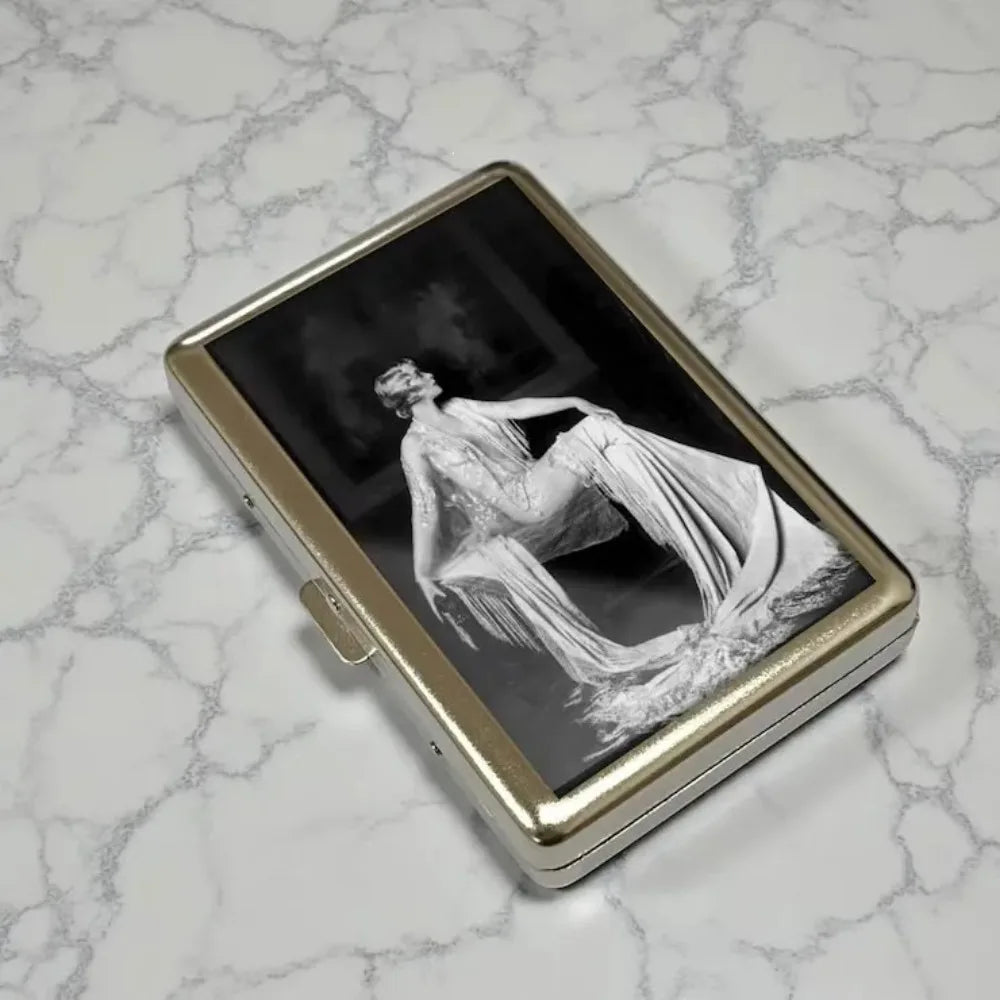 — Tin Cardholder Wallet